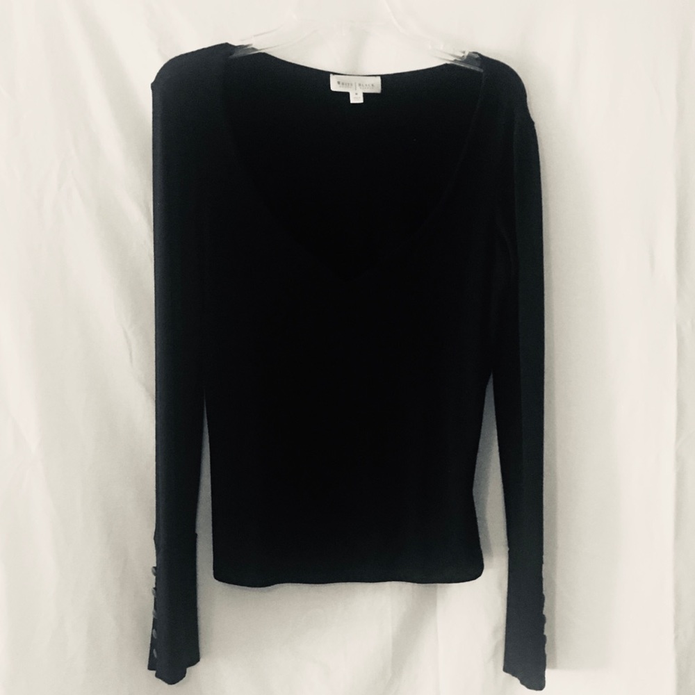 WHITE HOUSE AND BLACK MARKET  LONG SLEEVE   SIZE MED